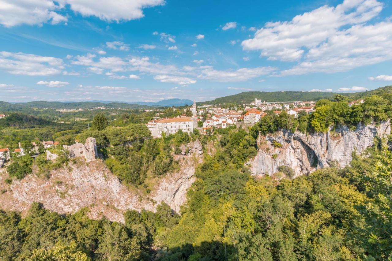 Pisino**** 70m2, 2+2 Apartment *